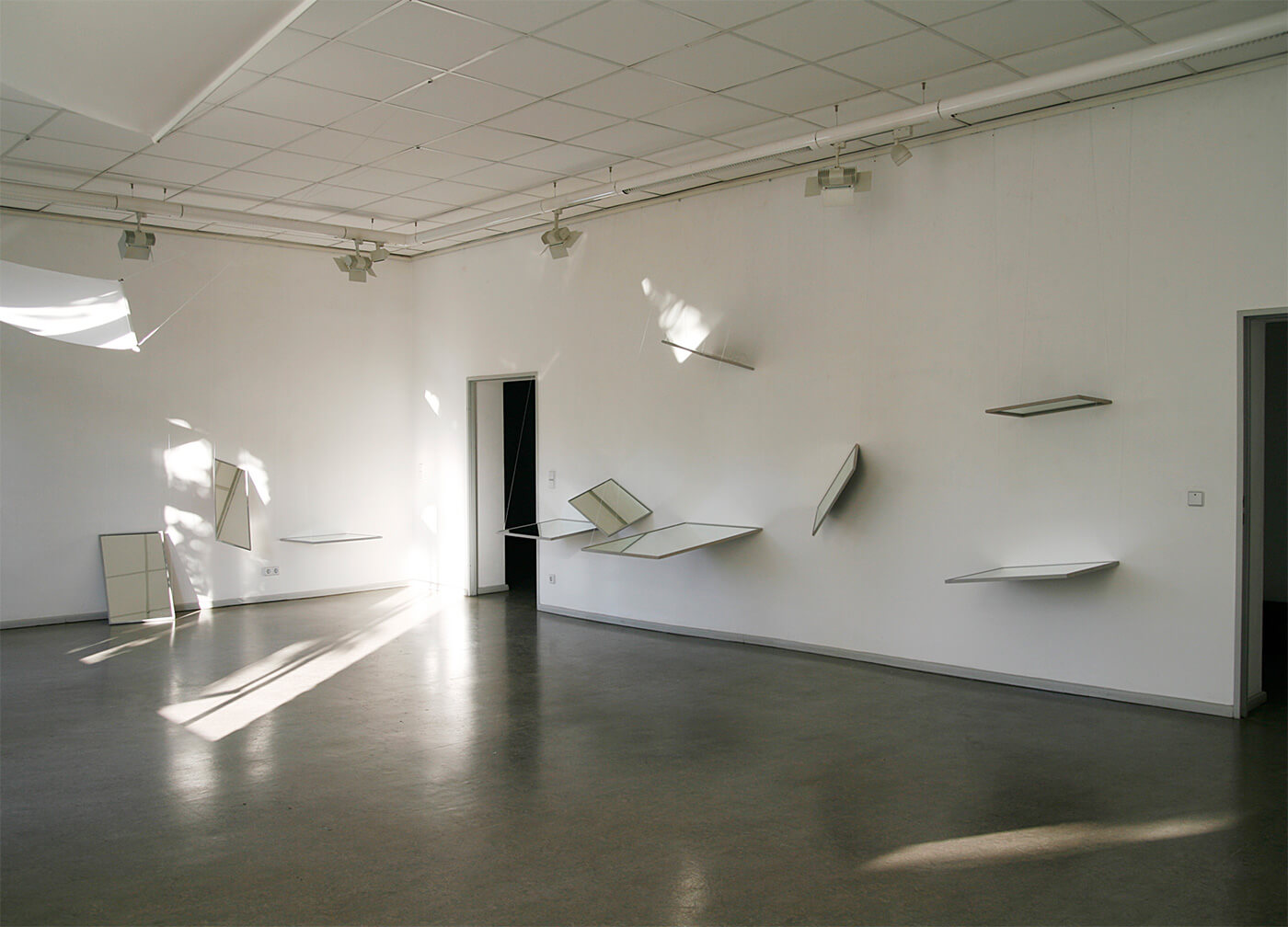White, Wide Essay. Galerie Alte Schule Adlershof, Berlin, 2008